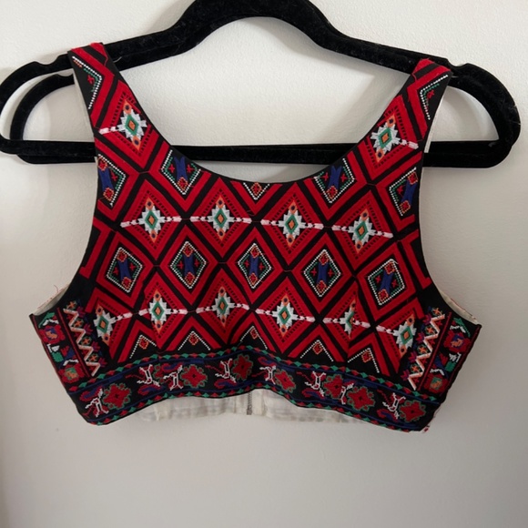 Tribal crop top - Picture 2 of 2